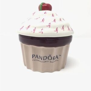 Pandora Susan G. Komen Cancer Awareness Jewelry Box . New and flawless